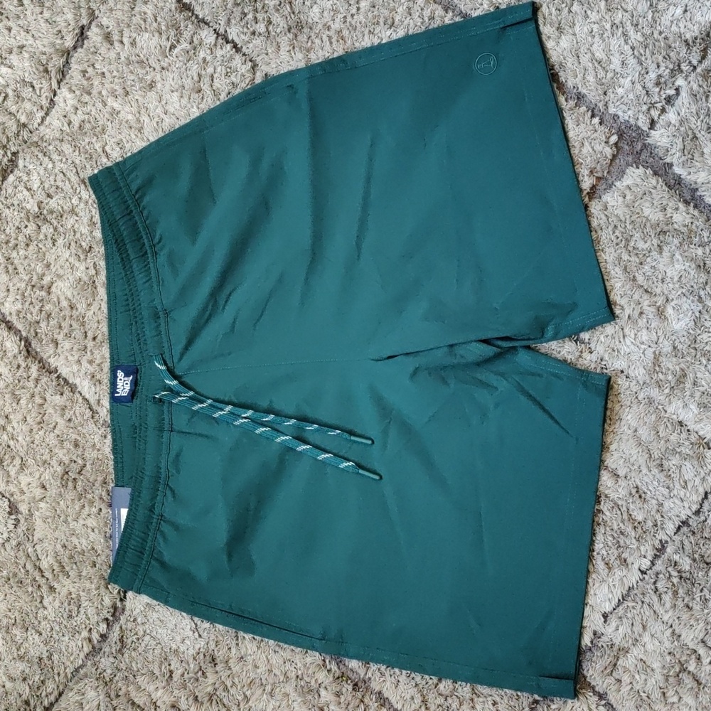 Brand New Lands' End Men's Size L Swim Shorts Green with multiple pockets NWT